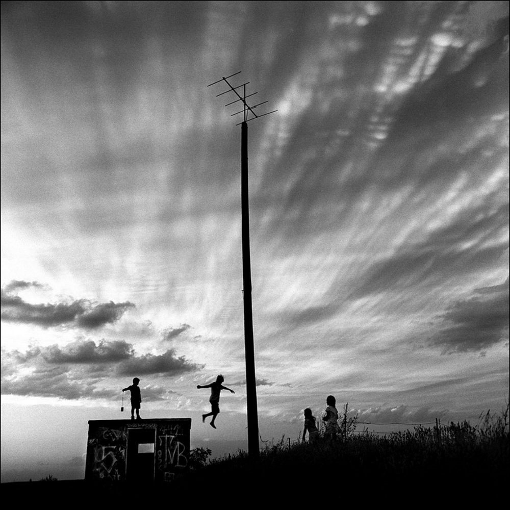 Emily Schiffer, 
Free Fall 2005
#nocka
#night
#goodnight
#childhood