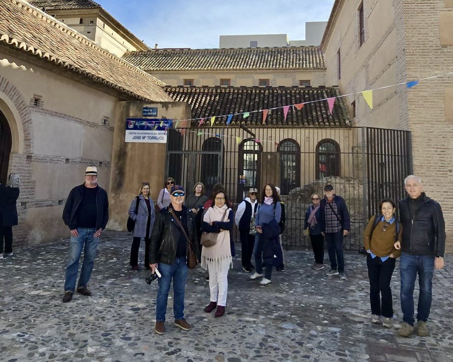 ¡Maravillosa ruta por #ElPerchel por la que nos ha guiado hoy <a href="/Cultopia_es/">Cultopía. Conoce Málaga</a> ! 

Gracias a todos los participantes por disfrutar de nuestro barrio, gracias a Cultopía por divulgar la historia de cada uno de nuestros rincones malagueños.