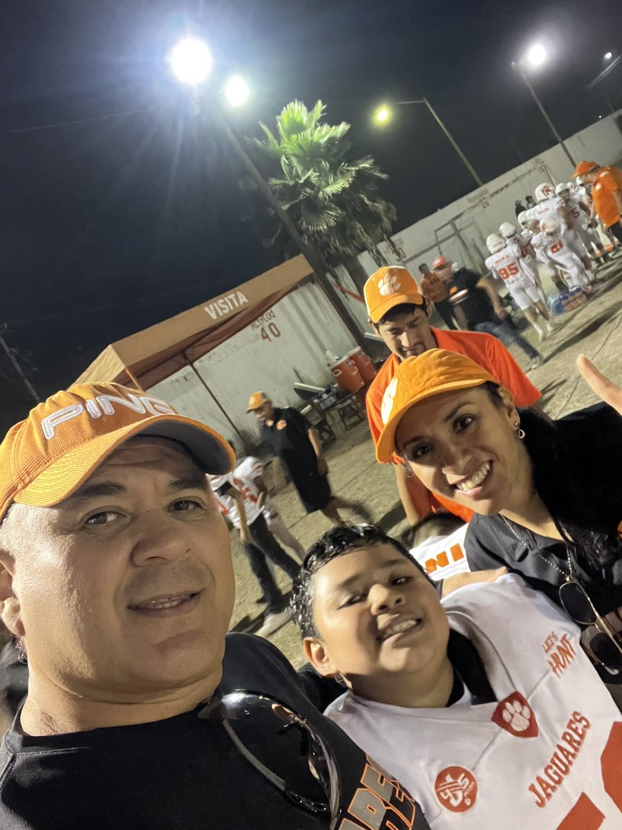 cheverry55's tweet photo. @rgarciaochoa #foximpactonfl 
Saludos ricardo
Mándale saludos a mi hijo Alan 5️⃣9️⃣quee paso a una final más y va por el 3 peat en la categoría hormigas acá en Torreón
Saludos https://t.co/MvA5nNDWqS