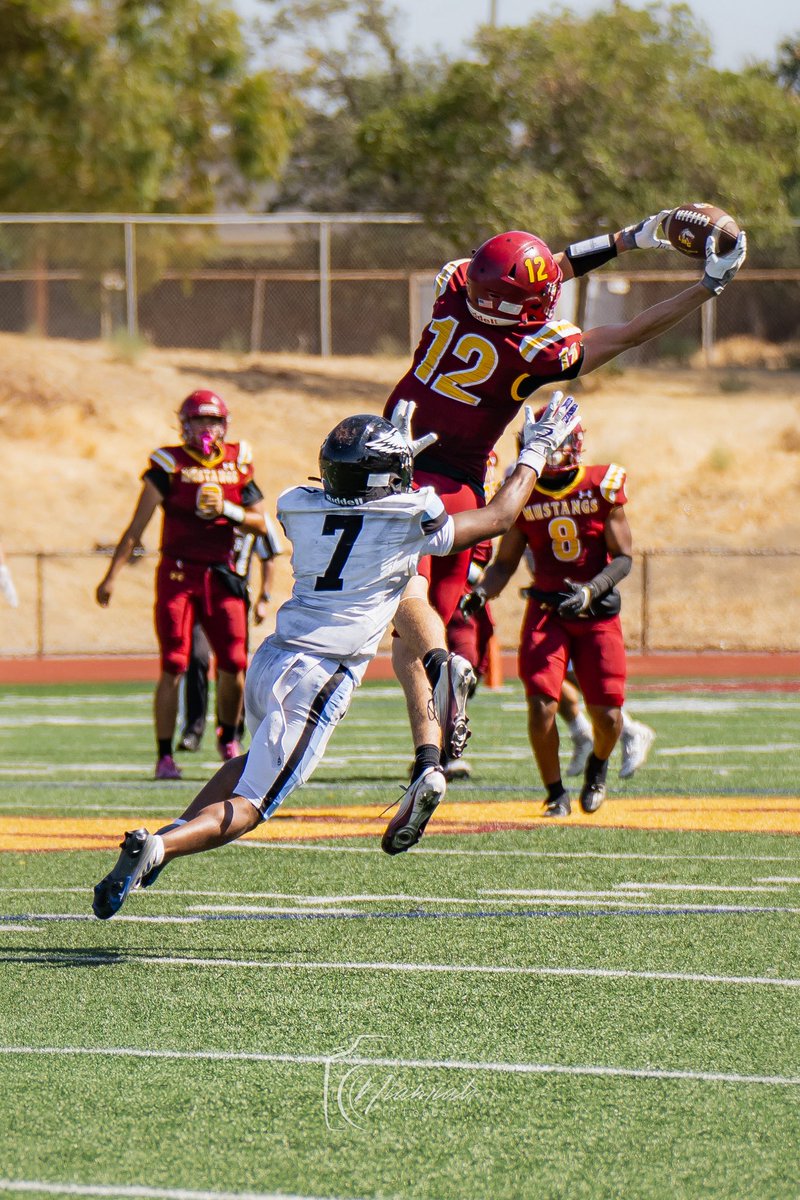 ryan_mckendry's tweet image. Best Record in program history✅
(10-1)
Most receiving yards in teams history✅
(1,221 Led California)
Unanimously selected All Conference✅
First division one offer✅
6’2 190 Wide receiver, Full Qualifier
Grateful for it all🙏
Film⬇️