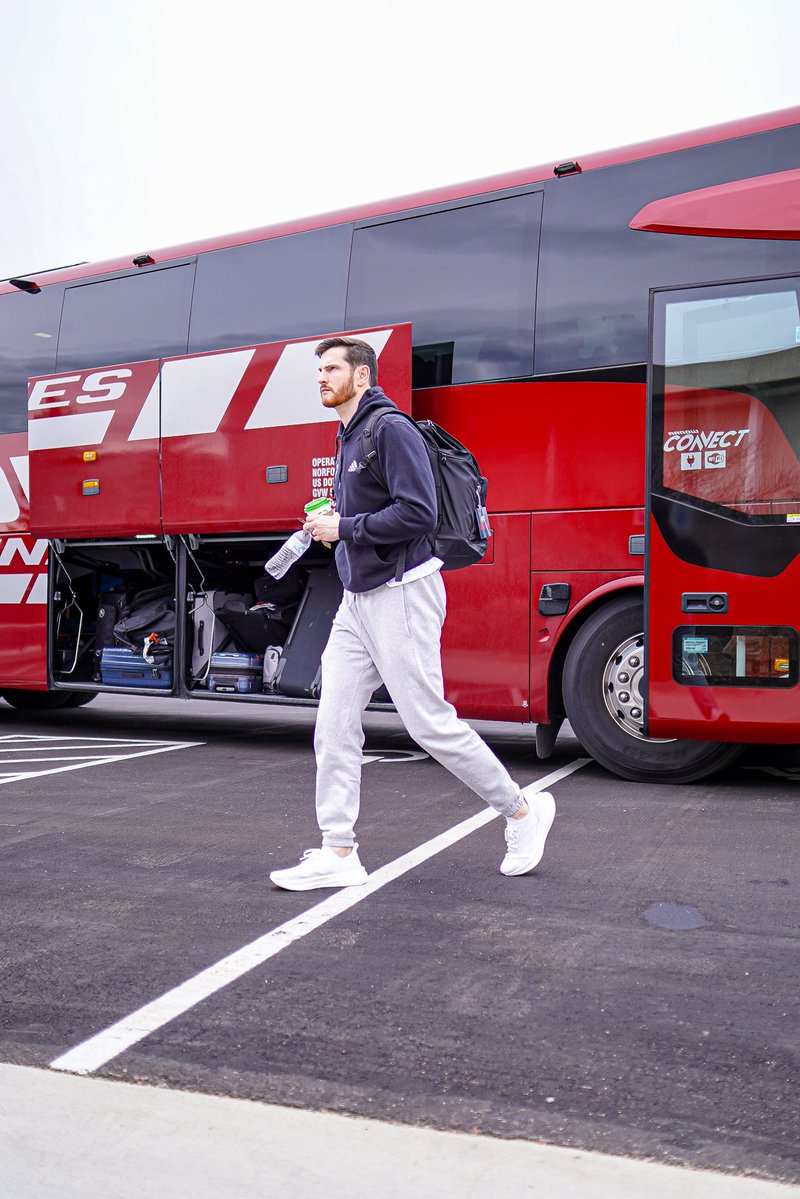 iuindy_mbb's tweet image. The Jags are in the building 🐆🏟️

#LetsGoJags #TheSystem