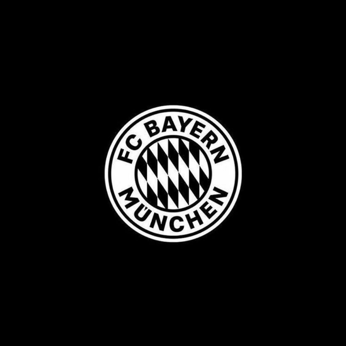 MusialaEra's tweet image. Creating a Bayern group chat. Reply if you wanna be added. Only Bayern fans.
