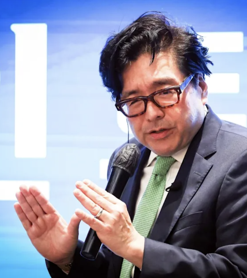 🚨Bureau : Tom Lee prevede il Bitcoin a 150.000-200.000 dollari entro gennaio 2026, secondo Bloomberg