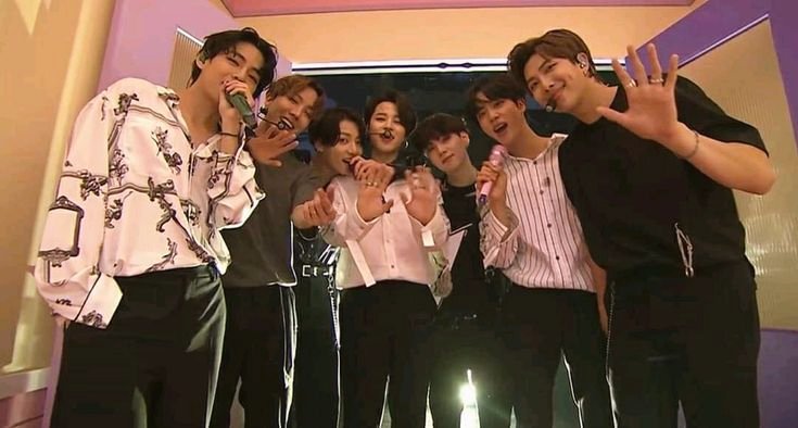 7aesthetics_'s tweet image. my happiness.