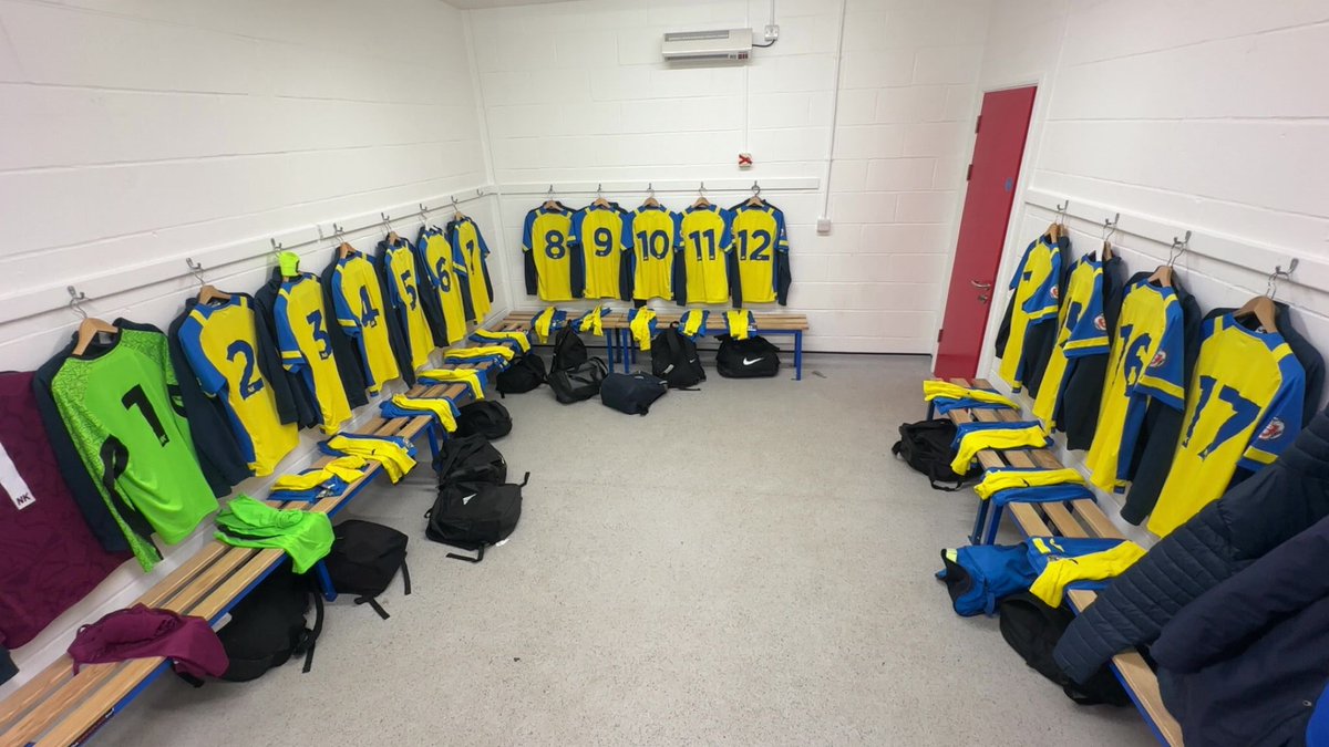 17:30 Kick Off for our U18s tonight against Winchester City in the league cup 👊

#UpTheBoro🟡🔵
