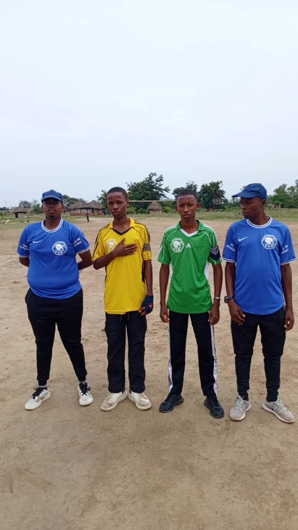 BCFChampionship's tweet photo. Friendly Warm-up Match | Nov 23:

Toss: Ruziba Star CC won the Toss, elected to bat first.

FT: @RuzibaStarCC 22/10 (19.4) - 23/4 (11.2) @KinamaStarCC.

Score: Kinama Star CC won by 6 wickets.

Match Time: 09h00 - 11h45.

#CricketYacu #BurundiCricket #Abatwip #Burundi https://t.co/jAIwbPnsci