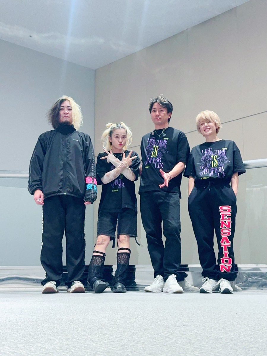 gen_futatsugi's tweet photo. 11月22、23日
HIMEHINA LIVE 2025『LIFETIME is BUBBLIN』
@パシフィコ横浜

ギターで参加しました🎸

#HIMEHINA ライブ初参加でした!
最高の2人、最高のバンドメンバー、最高のお客さんと共に超最高の時間でした!

2日間、最高の景色をありがとうございました!

#ヒメヒナバブライブ
#ヒメヒナ https://t.co/SgxWICxDun