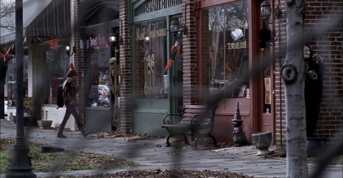 SourceHalloween's tweet image. Do you think Rob Zombie handled the sibling storyline well in his Halloween ll?