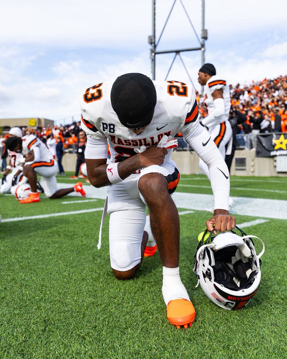 hudl.com/v/2Sy0Vp 
Check out my full season highlights