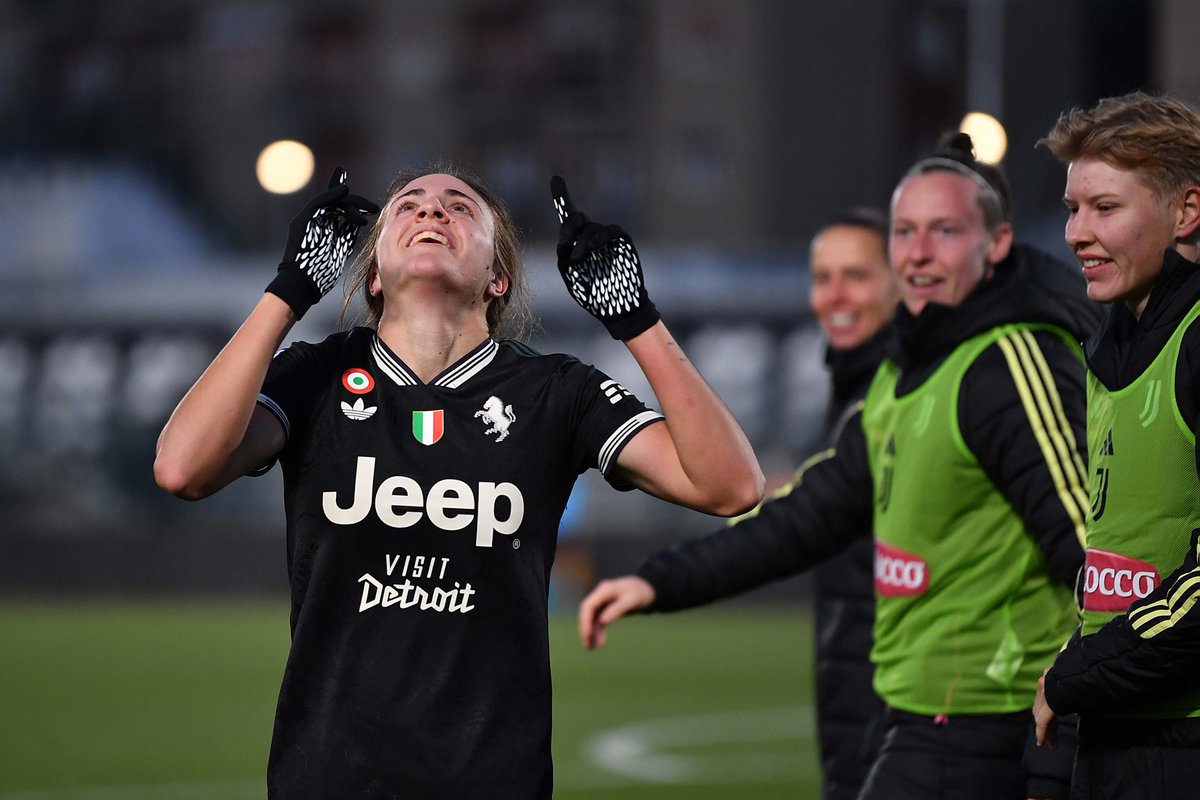 juventusfcen's tweet photo. 𝙒𝙃𝘼𝙏 𝘼 𝙈𝙊𝙈𝙀𝙉𝙏 😁🥳 https://t.co/8YqGA9HcV0