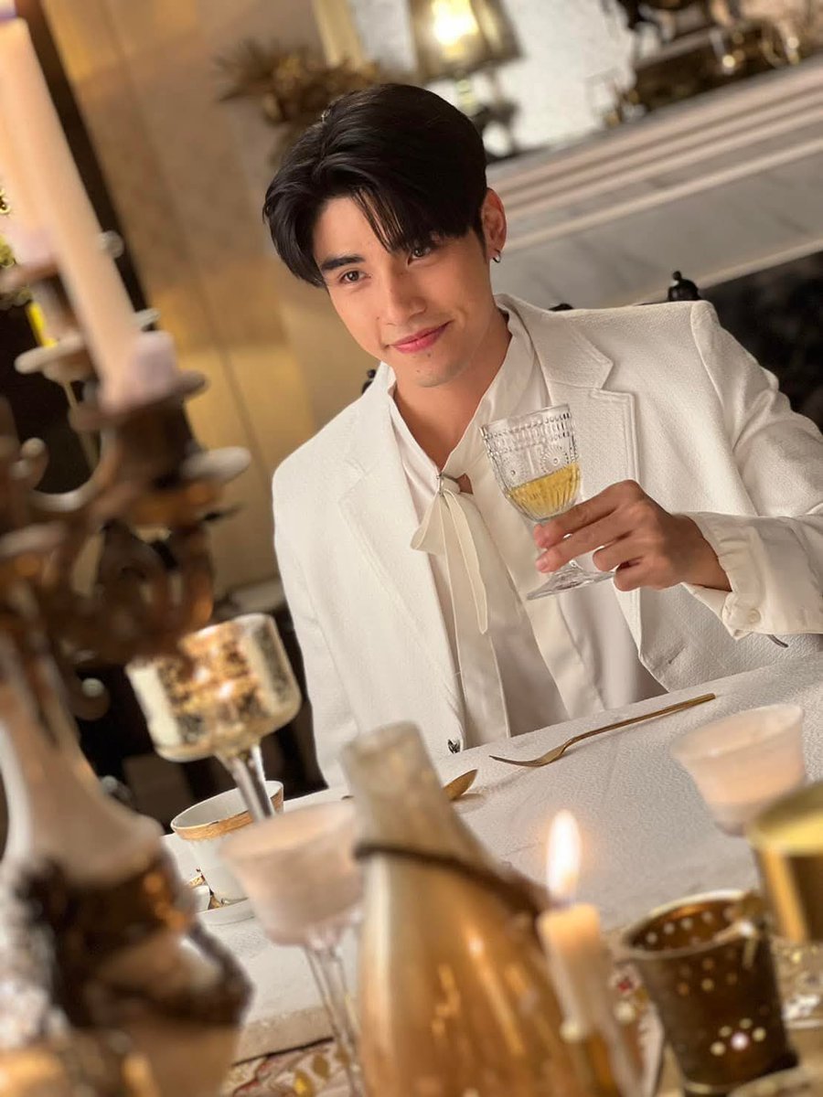 malabaabaa's tweet image. Good vibes before bed ----
Time to look at someone handsome..

#poompps