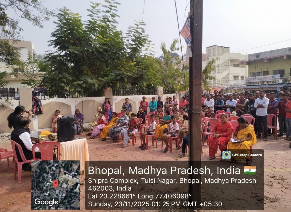 JSTomarAAP's tweet image. आम आदमी पार्टी द्वारा जारी मध्य प्रदेश जोड़ो अभियान के तहत वरिष्ठ पार्टी नेता एस पी सिंह द्वारा सेकेंड स्टाफ चक्की चौराहा भोपाल में की गई जनसभा। 
गत दिनों शुरू हुए मध्य प्रदेश जोड़ो अभियान के तहत आयोजित सभाओं की श्रृंखला में ये थी प्रदेश में 64वीं जनसभा। @ArvindKejriwal…