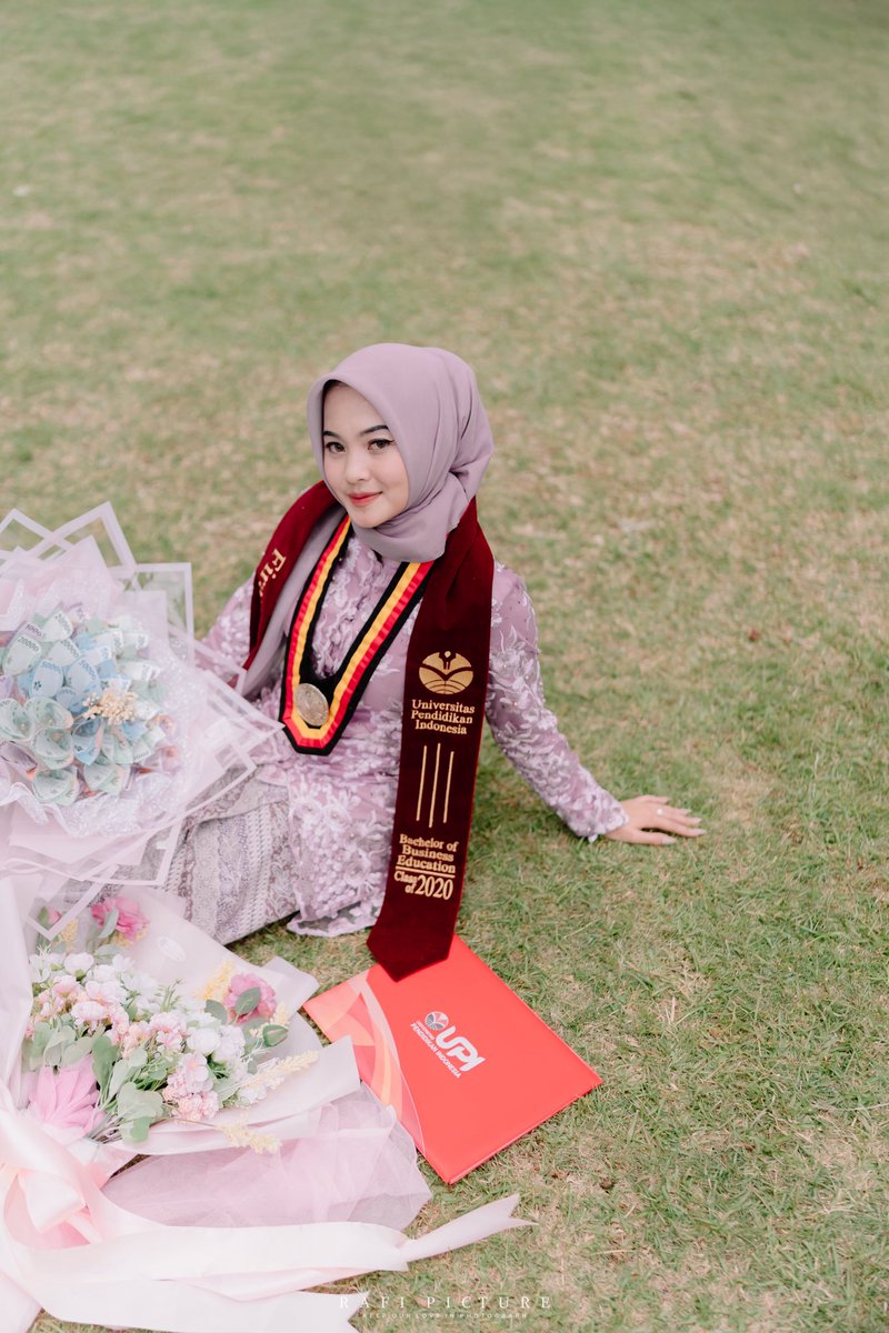 Hereiam tweet media
