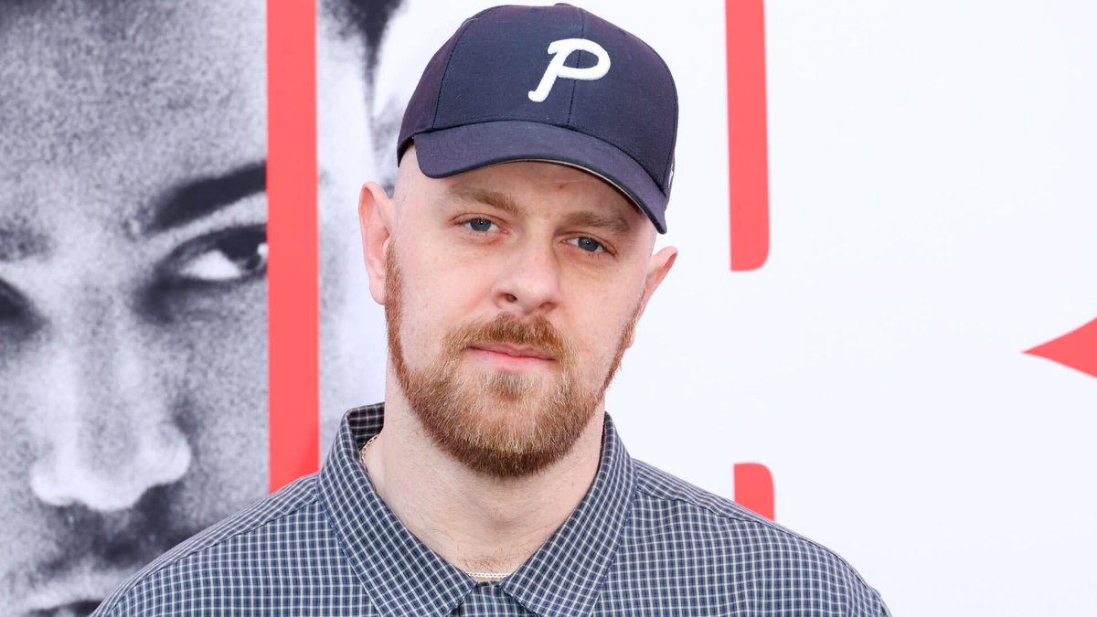 Complex's tweet image. Kenny Beats, known for his beats, now goes by Kenneth Blume. Learn more: complex.com/music/a/alex-g…