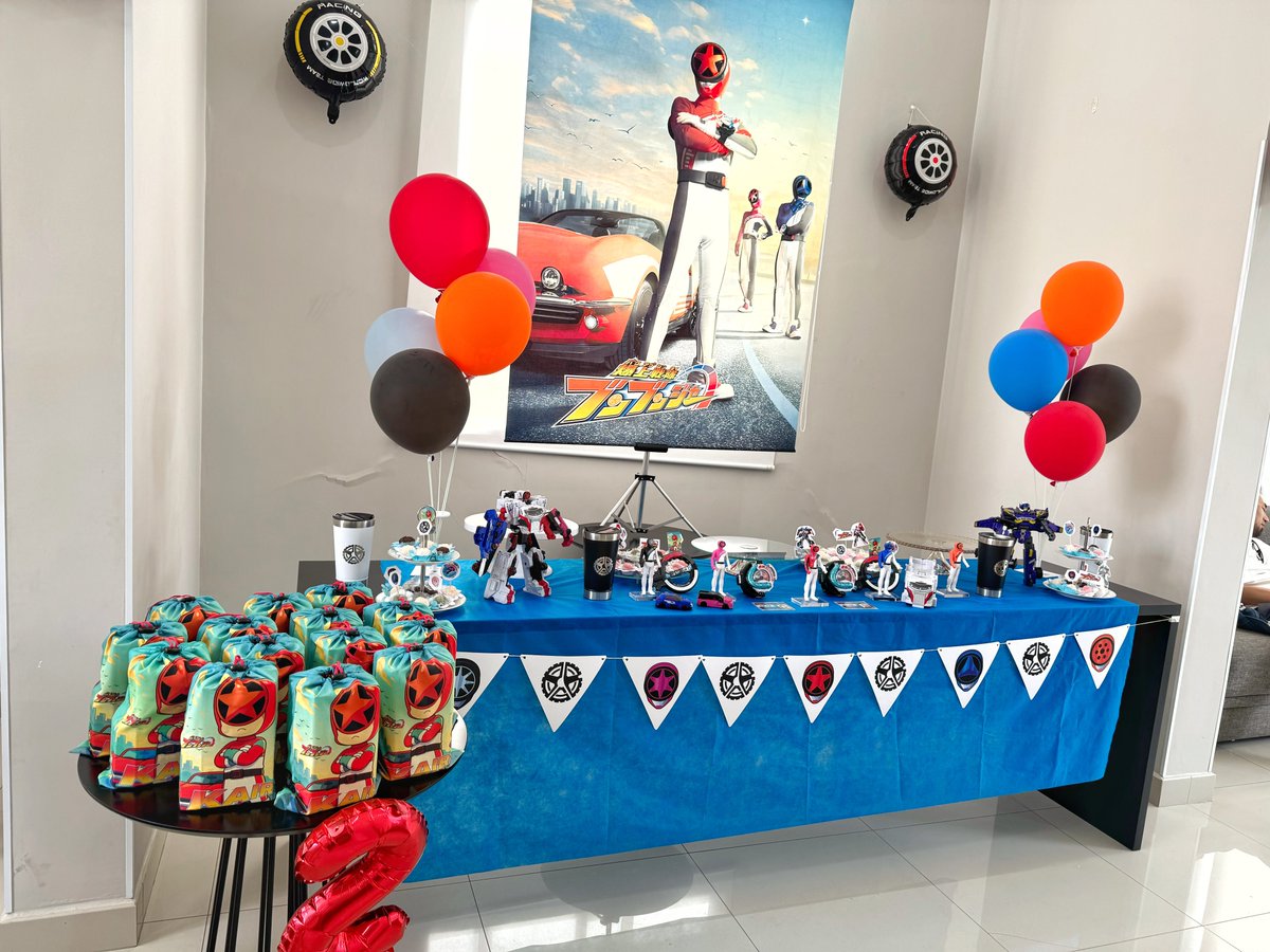 mkmura81's tweet image. 🥳🎉 子供の誕生日パーティーテーマはブンブンジャーで飾るのに頑張りましたが。。。

🕹️ 皆様がもっと楽しむのにもちろんCPS2 ON!!!😅

CPS2 Consolized by @wallgarants 

#スパ2X #cps2