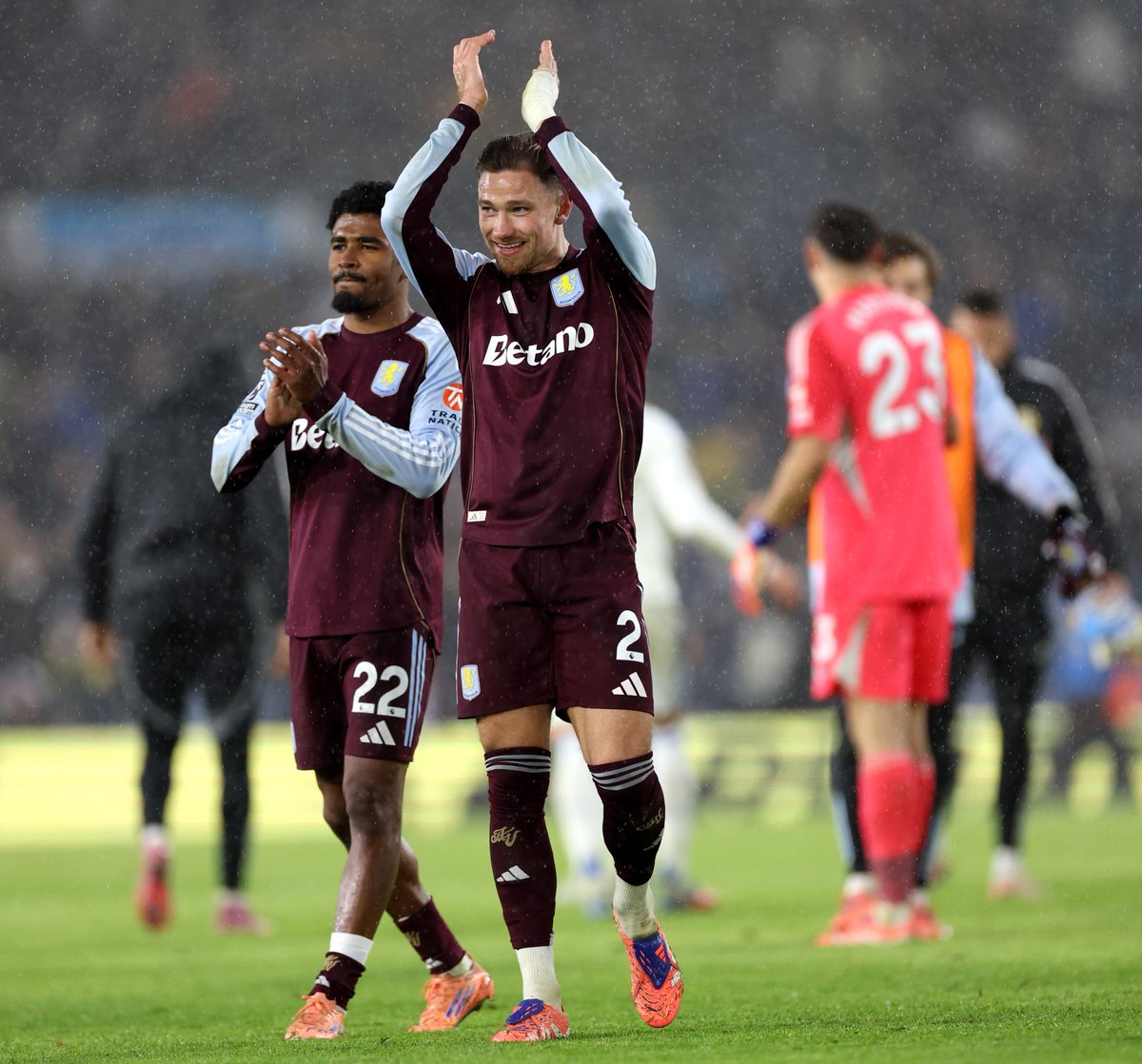 Matty Cash tweet media