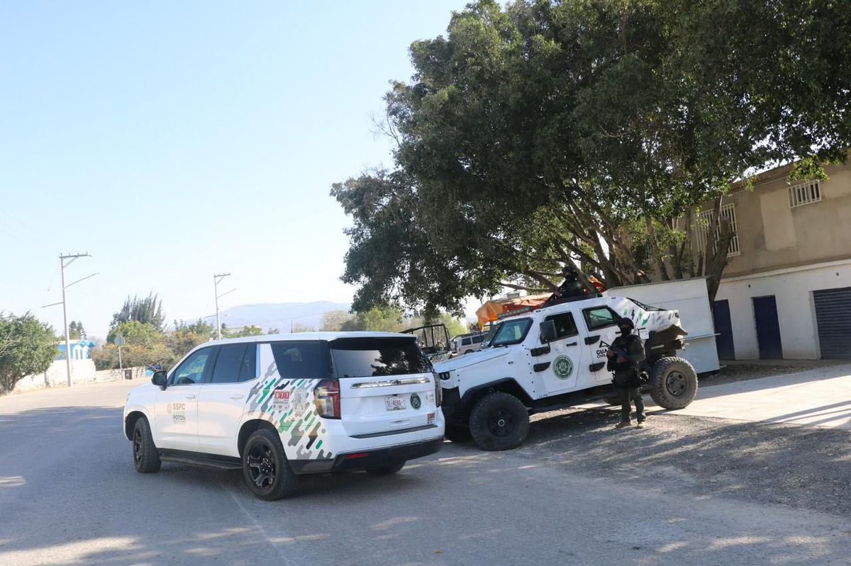 SSPC_SLP's tweet image. ✅ UN POTOSÍ SIN LÍMITES DESTACA POR SER UNA DE LAS ENTIDADES MÁS SEGURAS DEL PAÍS

📌Cada integrante de la #GuardiaCivilEstatal mantiene el compromiso de proteger a la ciudadanía con honestidad, legalidad y profesionalismo.

#SeguridadSinLímites #SeguridadConfianzaYPaz