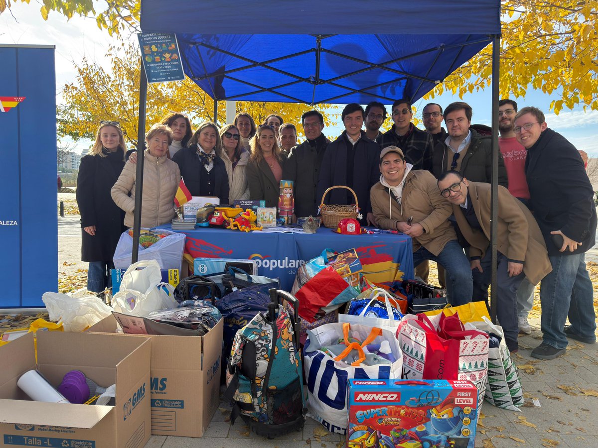 Exitazo en el inicio de nuestra campaña de recogida de juguetes en Valdebebas.

¡Empieza la Navidad!