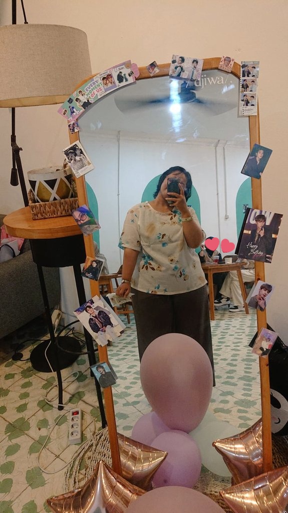 HFanttaa's tweet image. Agak khawatir sama weekend ini krn tbtb jdwl sibuk wkwk
Sabtunya workshop+noraebangan #InEveryWooniverse bareng @wishforwoozi, Minggunya playdate sama adik bareng @sinomanmw, trus main versi orang gedenya bareng @SebongIAm wkwk happy, aku happy banget:')🥰💖tengkiuuu💕