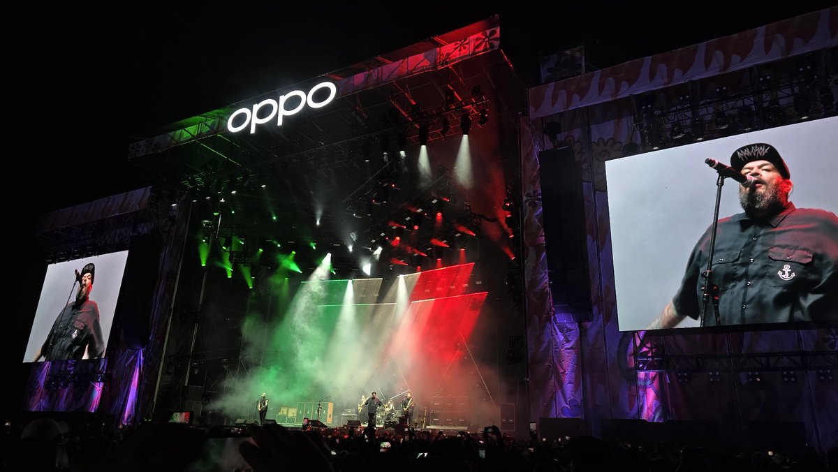 chata_lara's tweet image. Oigan, @MolotovBanda... no se acaben nunca. 🤘

#TecateComuna