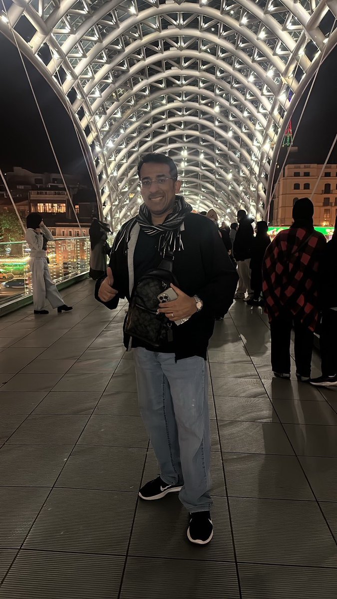 راجع إلى مملكة العز 🇸🇦 يوم السبت القادم بإذن الله