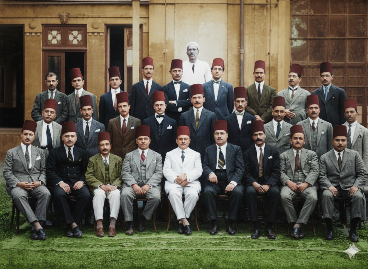 كتاب ( تاريخ مطبعة بولاق ) لأبي الفتوح رضوان
من أهم الكتب التي تؤرخ لواحدة من أعظم مطابع الدنيا .