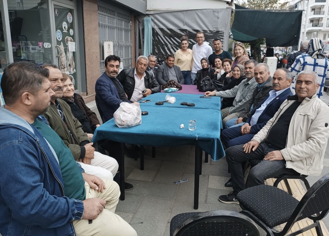 Kurtuluş mahallemizde düzenlenen merhum Tamer Çelikel’in  lokma hayrına katılım sağladık . Allah hayırlarını kabul etsin.