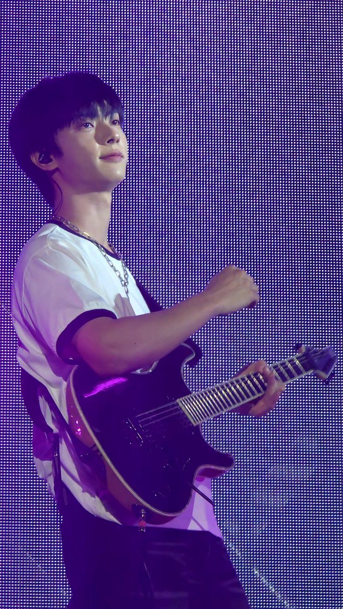 ohi_ioo's tweet photo. 행9님의 생신을 축하드려요🫶
사랑행성 💜🪐

#우리의_도파민_강현이의_UFO가_착륙한_날
#UFO_CHASER_KANGHYUN_DAY https://t.co/vwbpvli3dU