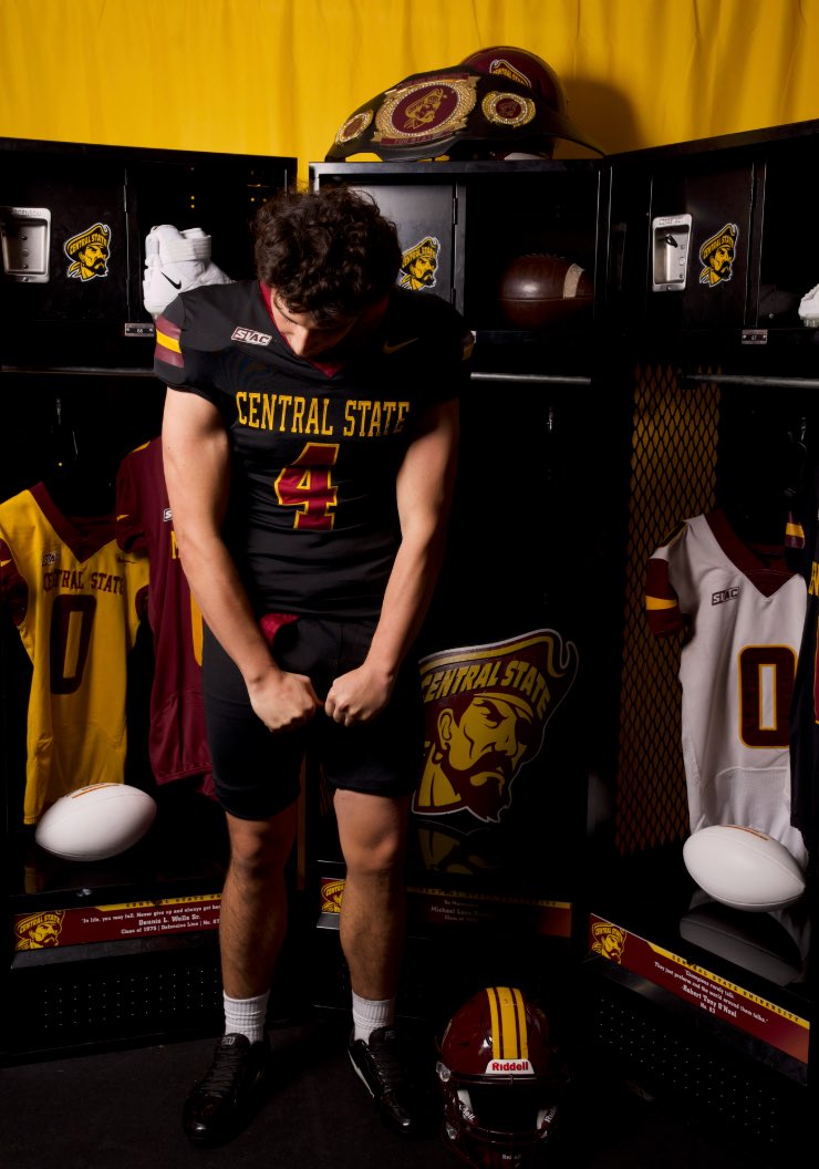 _Alexandercolon's tweet image. Was a blessing to have the opportunity to visit central state this week. Had an amazing time connecting with the coaches, players and community
#JUCOPRODUCT #AGTG
@CoachJamesLee @GoMaraudersFB