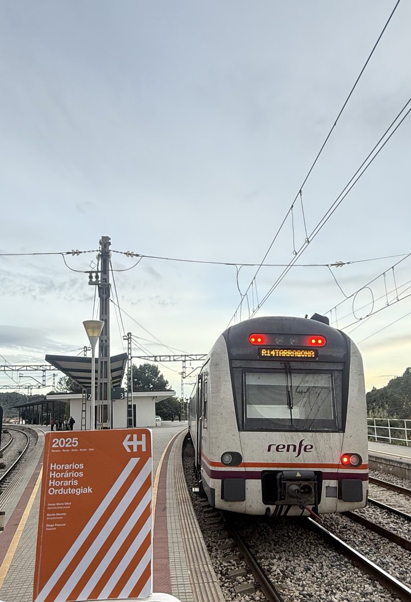 Estrenamos perfil en Twitter (X) de la Guía ibérica de horarios de tren con la nueva programación horaria de los regionales sur en Catalunya
-
Estrenem perfil a Twitter (X) de la Guia ibèrica d’horaris de tren amb la nova programació horària dels regionals del sud a Catalunya