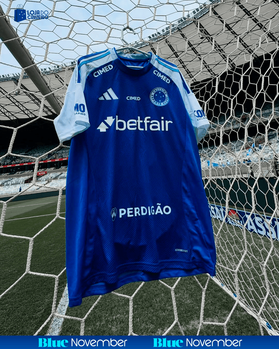 lojadocruzeiro's tweet photo. O #MantoAzul te espera aqui! 🦊💙
Ainda não garantiu sua camisa oficial do Cabuloso? Vem pra Loja do Cruzeiro aproveitar e comprar a sua sem sair de casa! 🔗 https://t.co/7nTJyE3dIn https://t.co/ycTeFFQYra