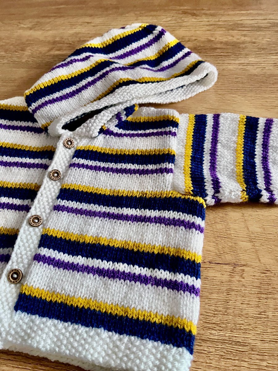 HandKnics's tweet image. New addition to shop added! 
This colourful hoodie would look great on wee ones!

buff.ly/D8jnmRA
#mhhsbd #craftbizparty #handmade