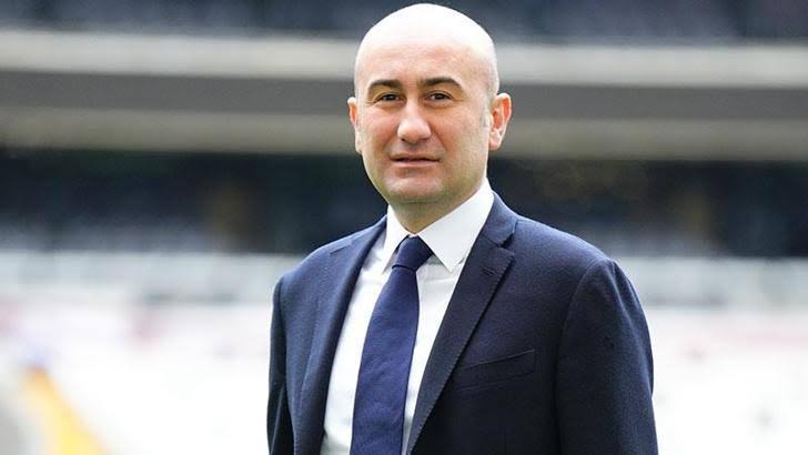 Her sezon bir önceki sezondan daha da kötüye gidiyoruz.
Çıkın gelin kurtarın Beşiktaş'ımızı,
Vallahi acil olmasa çağırmazdık...

#FikretOrman
#HiseyinYücel