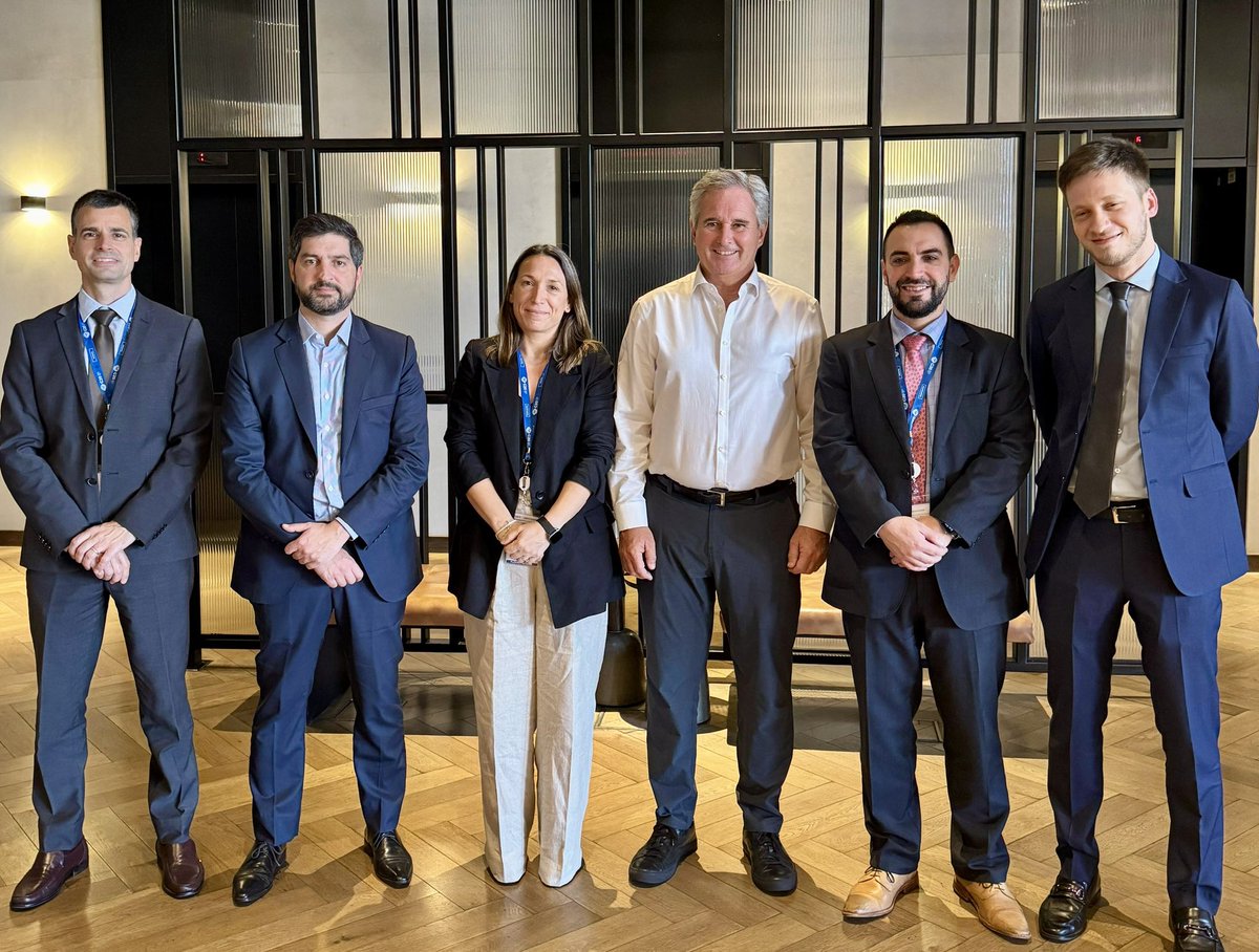 Felicitaciones a nuestro equipo de la <a href="/EmbARGENTINA/">Embassy of Argentina in SA</a> liderado por Raúl Alian que tanto ha trabajado durante todo el año representando a nuestro país en las diferentes reuniones del G20. 

Hasta la próxima! 🇦🇷🇦🇷