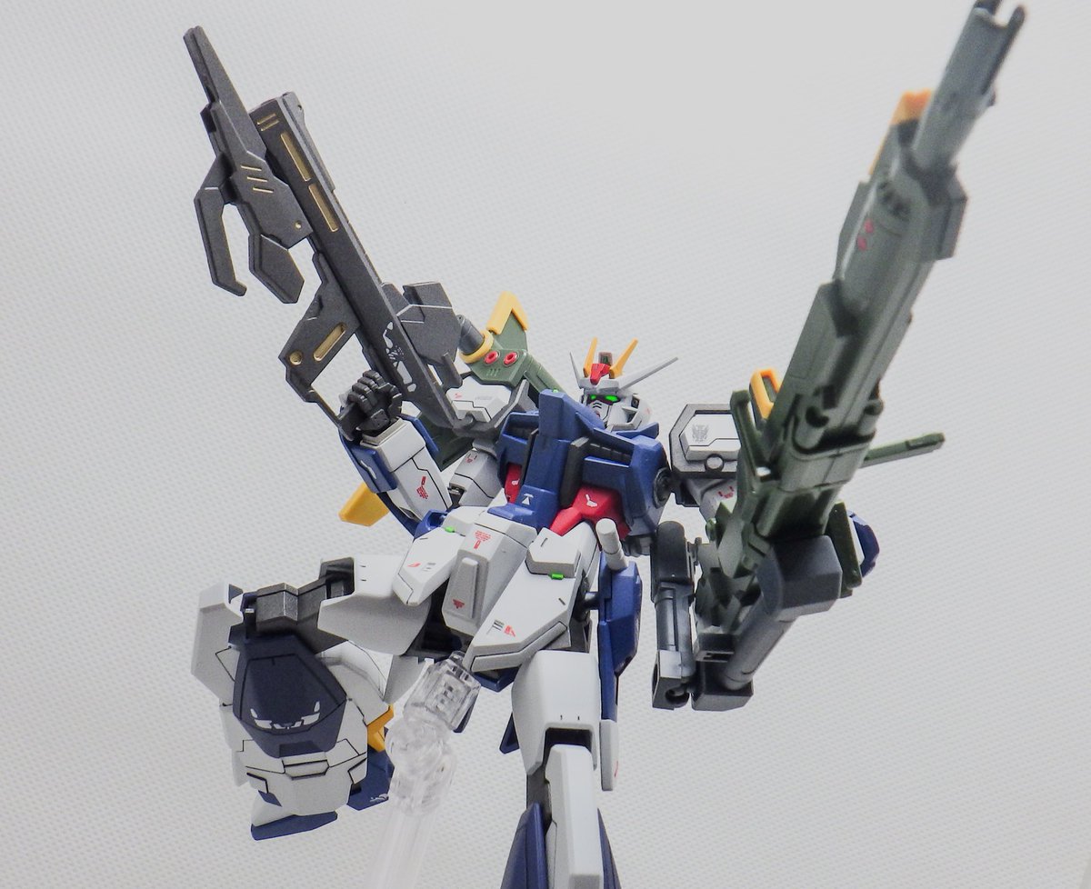 #ガンプラ
コンデジで撮影練習がてら色々撮ってみた。ついでにメインカメラとサーベルはエフェクト追加してやす