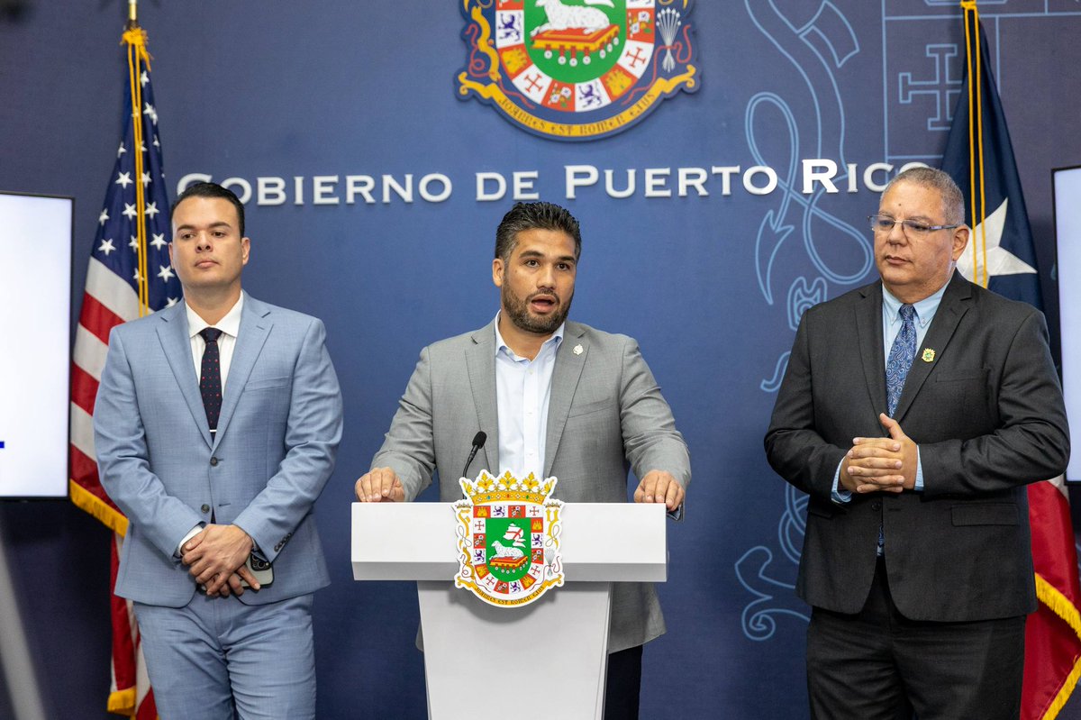 gobiernodepr's tweet image. Esta semana, la gobernadora @Jenniffer González Colón presentó iniciativas e inversiones que impulsan infraestructura, seguridad, energía, turismo y apoyo social en la isla. Jefes de agencia ofrecieron un resumen de los logros alcanzados.