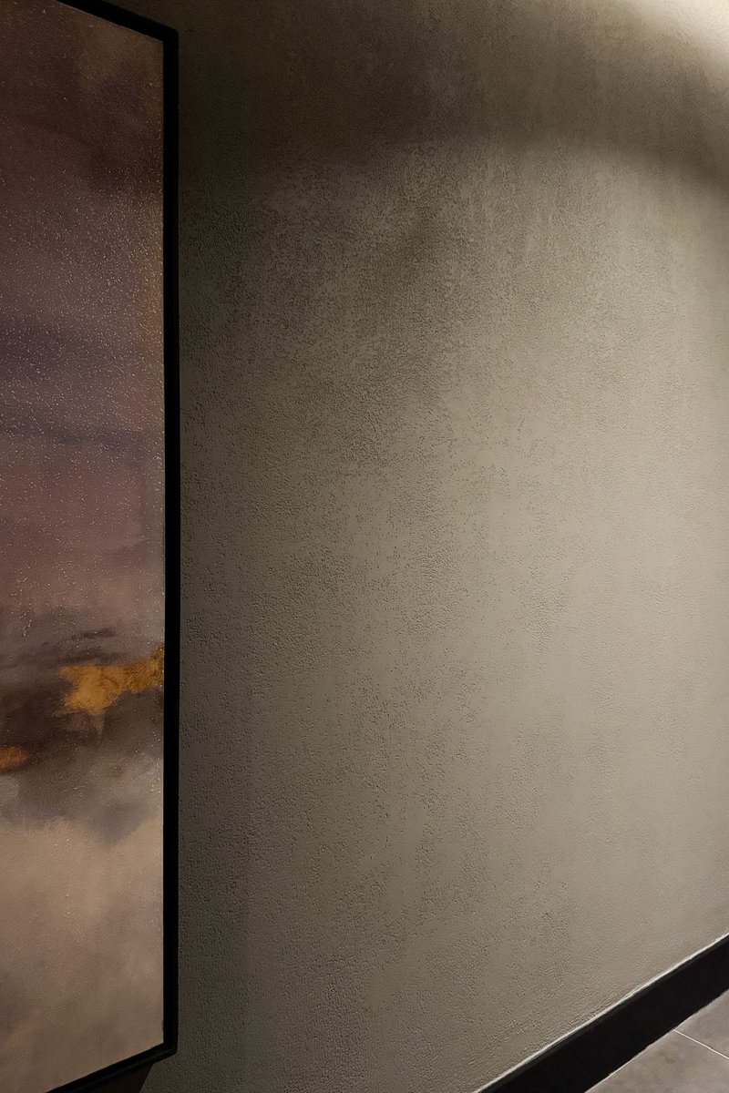 Ürünümüz Calcecruda;
İç ve dış cepheye uygun sağlıklı ve doğal  mineral ve beton dokular için en iyisi!
_____________
#navdecor #novacolorturkey #novacoloritalia archiconcrete fasesilossanica interiordesign tasarim interior decoration architecture dekorasyon italyanboya