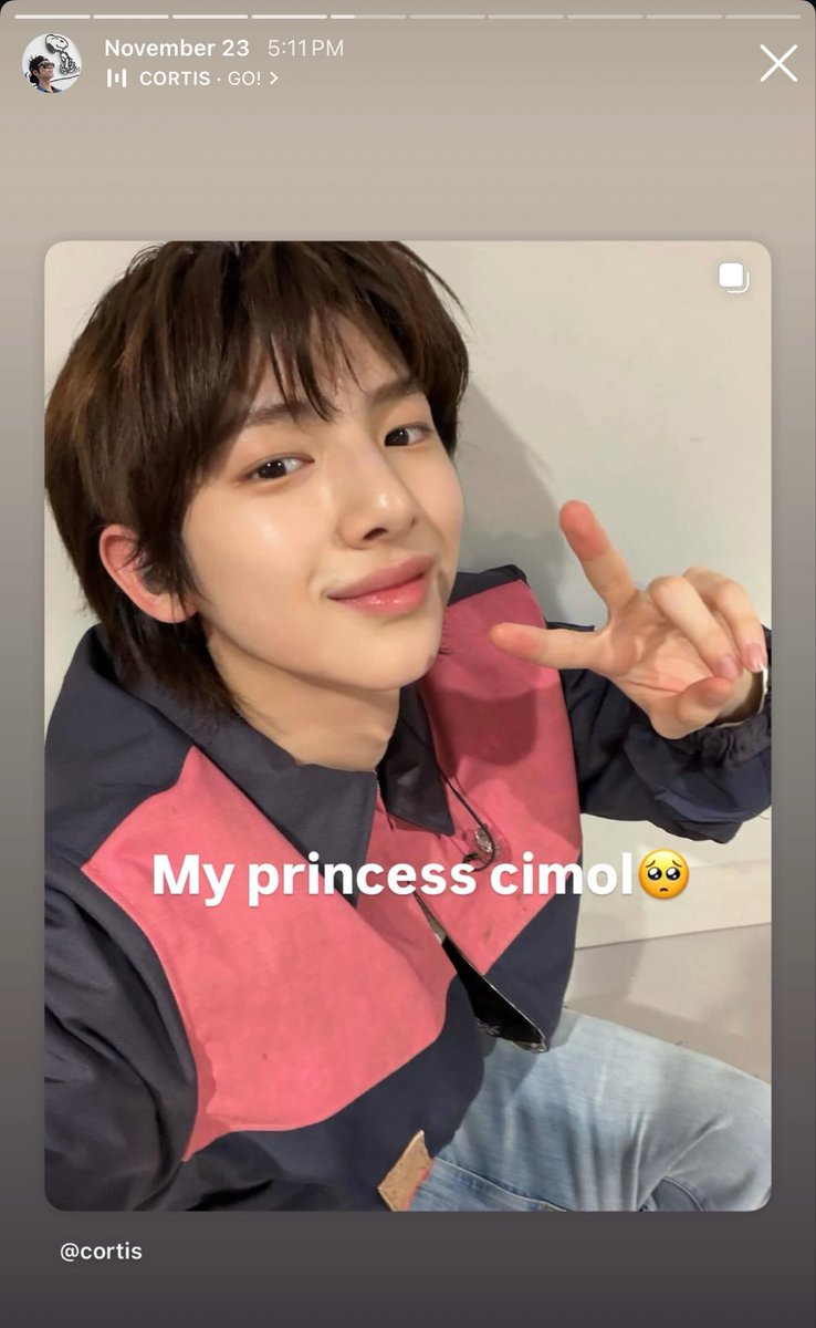 what i tweet in my priv ig: an avid truther of juhoon my princess bubblegum cimol mozarella ❤️