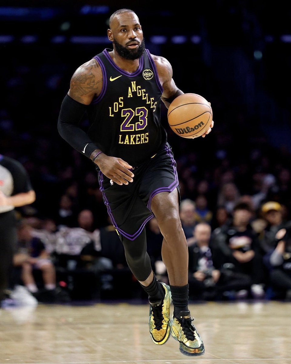 ProfitP0's tweet image. Season: 45-40

Here are my three best NBA plays of the day.

1. Cleveland Cavaliers -8.5 vs LA Clippers (-105, 1u)
📖 Kawhi is back but I think the Cavs still get it done at home, they are a much better team overall. 

2. LeBron James o13.5 Reb+Asst (+101, 1u)
📖 Great value line…