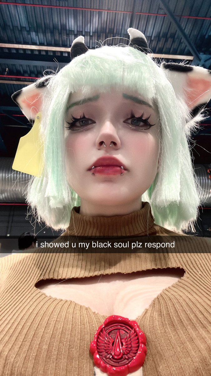 (─‿‿─)🐭 tweet media