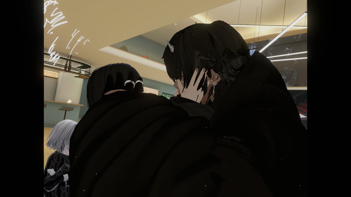 Azazel_j's tweet photo. Got to see my lovely friends and see amazing worlds😊/マクドナルドを買いに行きます😊#VRChat #VRChatPhotos https://t.co/OuRohmUZu6