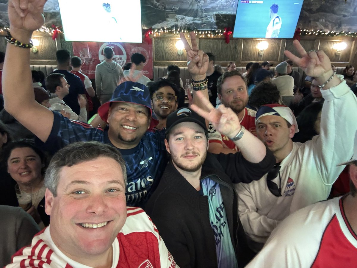 1-0 to THE <a href="/Arsenal/">Arsenal</a>! <a href="/irelands4courts/">Irelands Four Courts</a> on fire!