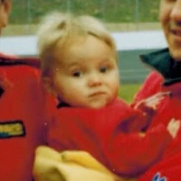 imma_tomo's tweet image. พูดตรงๆตอนนี้หงุดหงิดอยากกินตับเด็ก อยากจับเด็กทำลูกชิ้น

เด็ก: