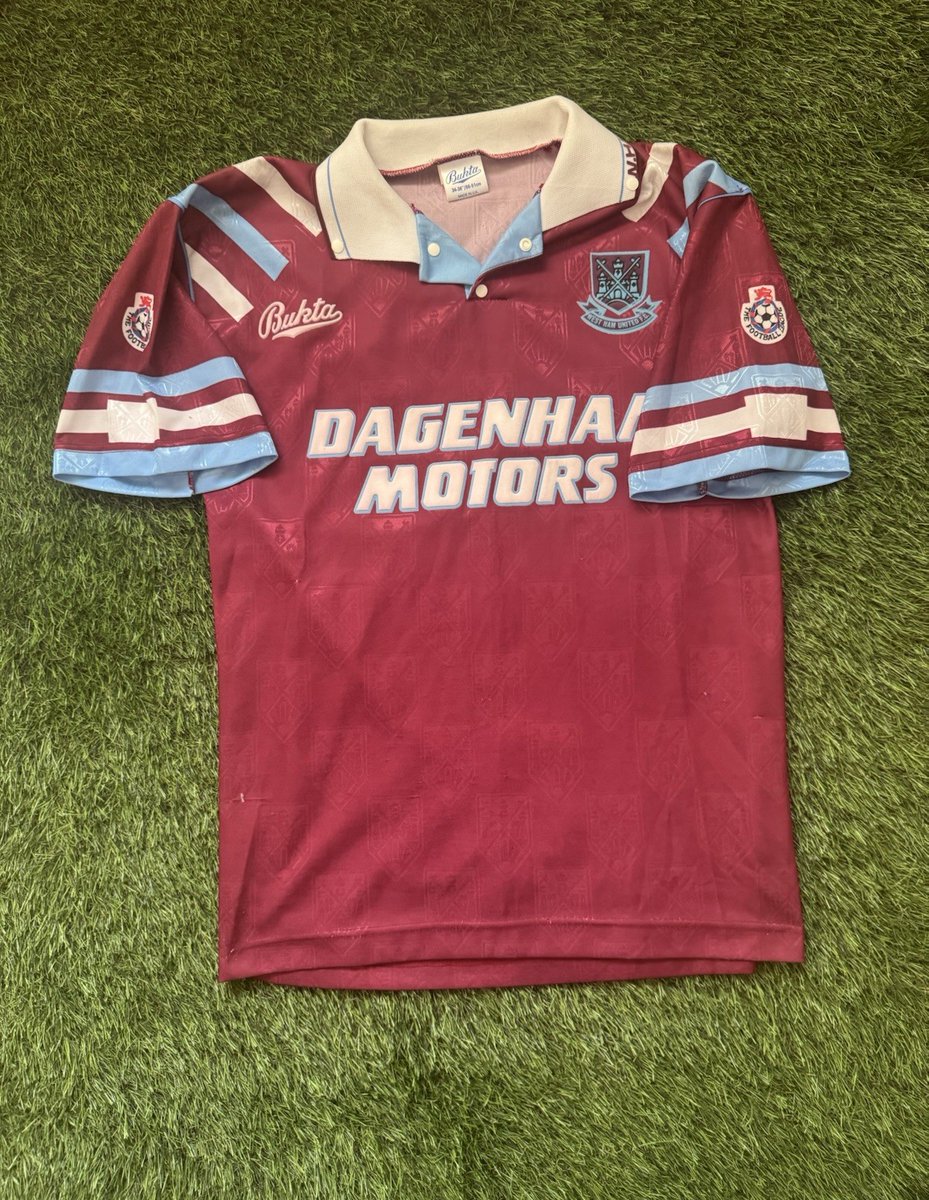 WHUmemorabilia's tweet image. West Ham United 1992/1993 Home Football Shirt ⚒ Authentic Vintage Jersey ⚒ M

£39.04 currently

14 bids

Ends Wed 26th Nov @ 10:38pm

ebay.co.uk/itm/1574714907…

#ad #whu #whufc #coyi