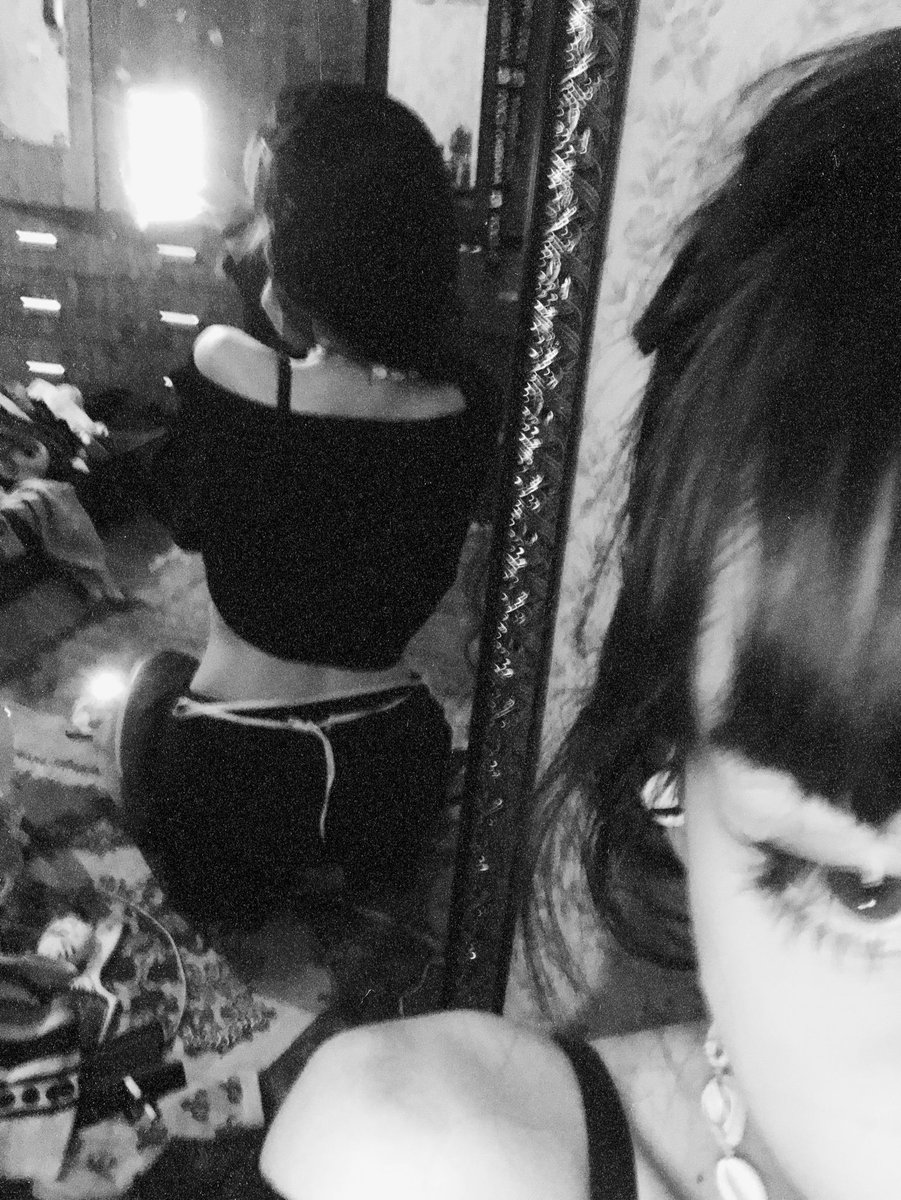 رومیناشایدمرمینا🥢 tweet media