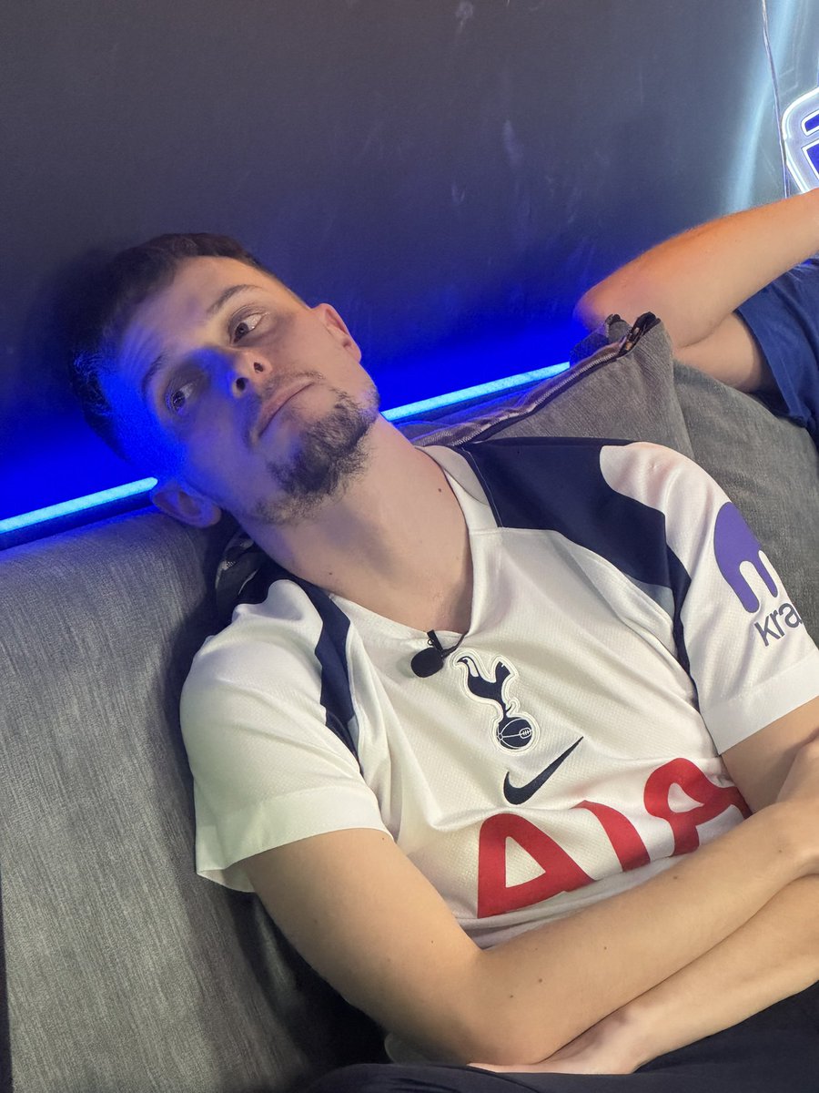 Hashtag House (@hashtaghouse__) on Twitter photo 