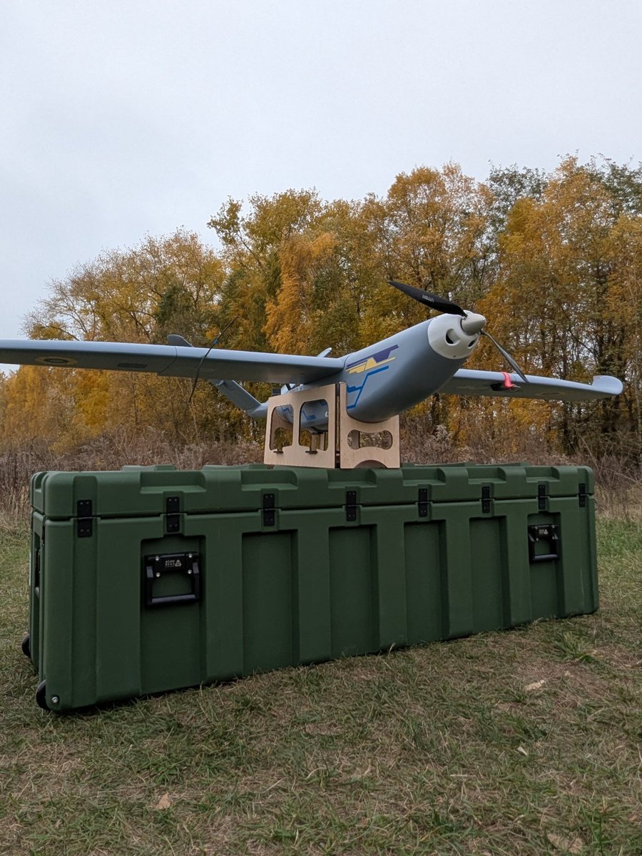 A barometric altimeter in a UAV isn’t a minor detail — it’s a core system that determines the aircraft’s precise flight altitude. While GPS can have errors of tens of meters, the barometer measures changes in atmospheric pressure, allowing the UAV to maintain a stable altitude