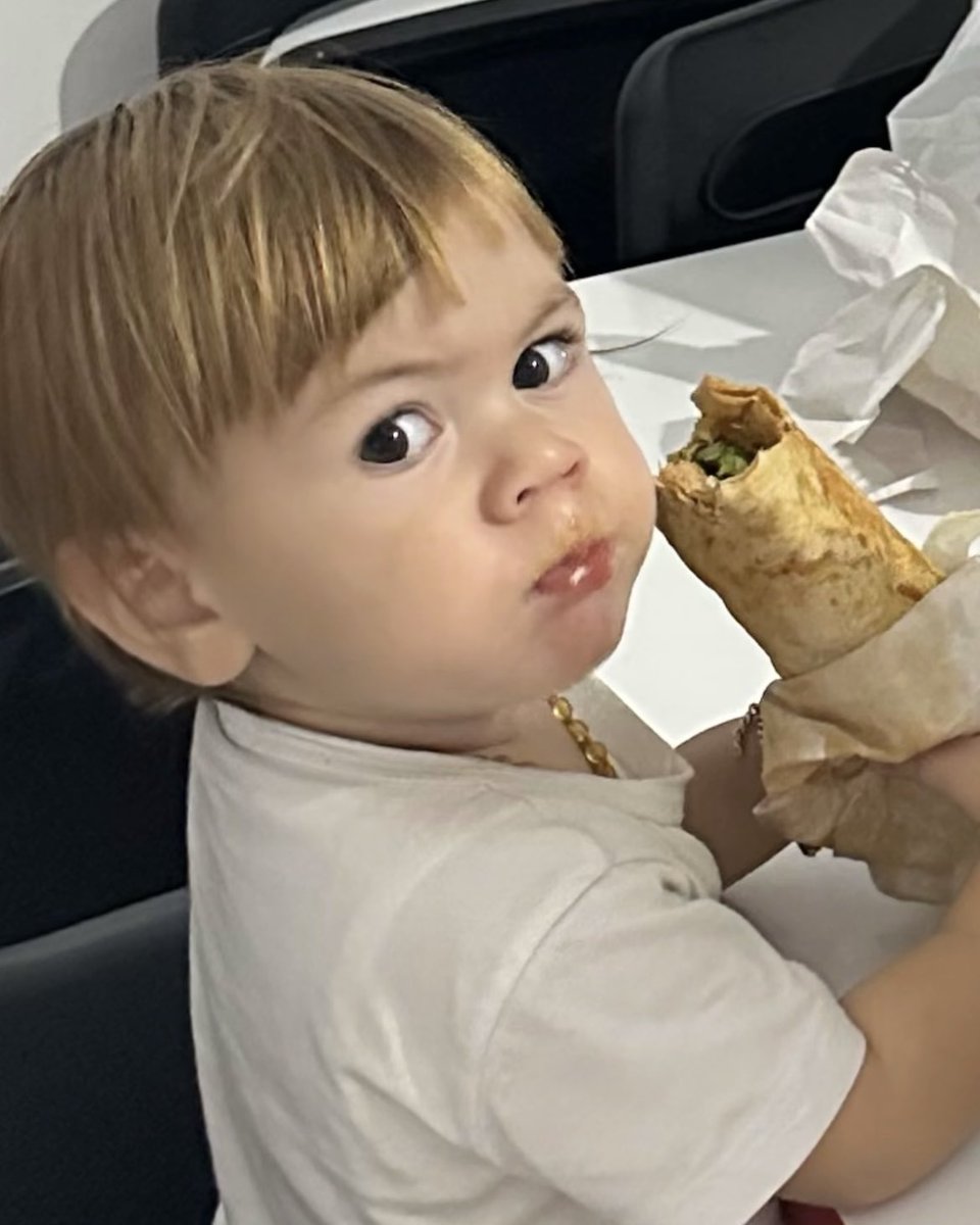 Oğlum ahmet said bugün ek gıdaya geçti. Bi maşallahınızı alırız