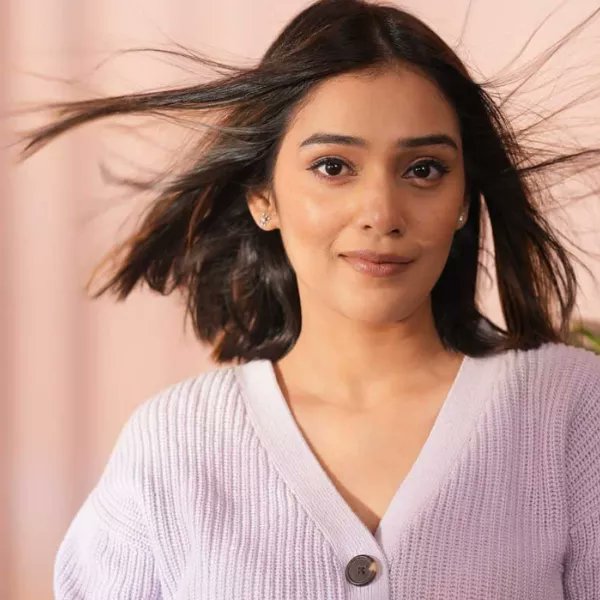 Nobody knew Rj Mahvash before her link with Chahal, now she is getting brand deals, promos, paps' attention and everything. Yuzi made one more woman's career