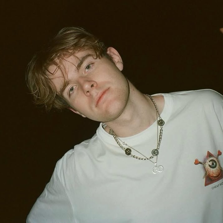 Island Records tweet media